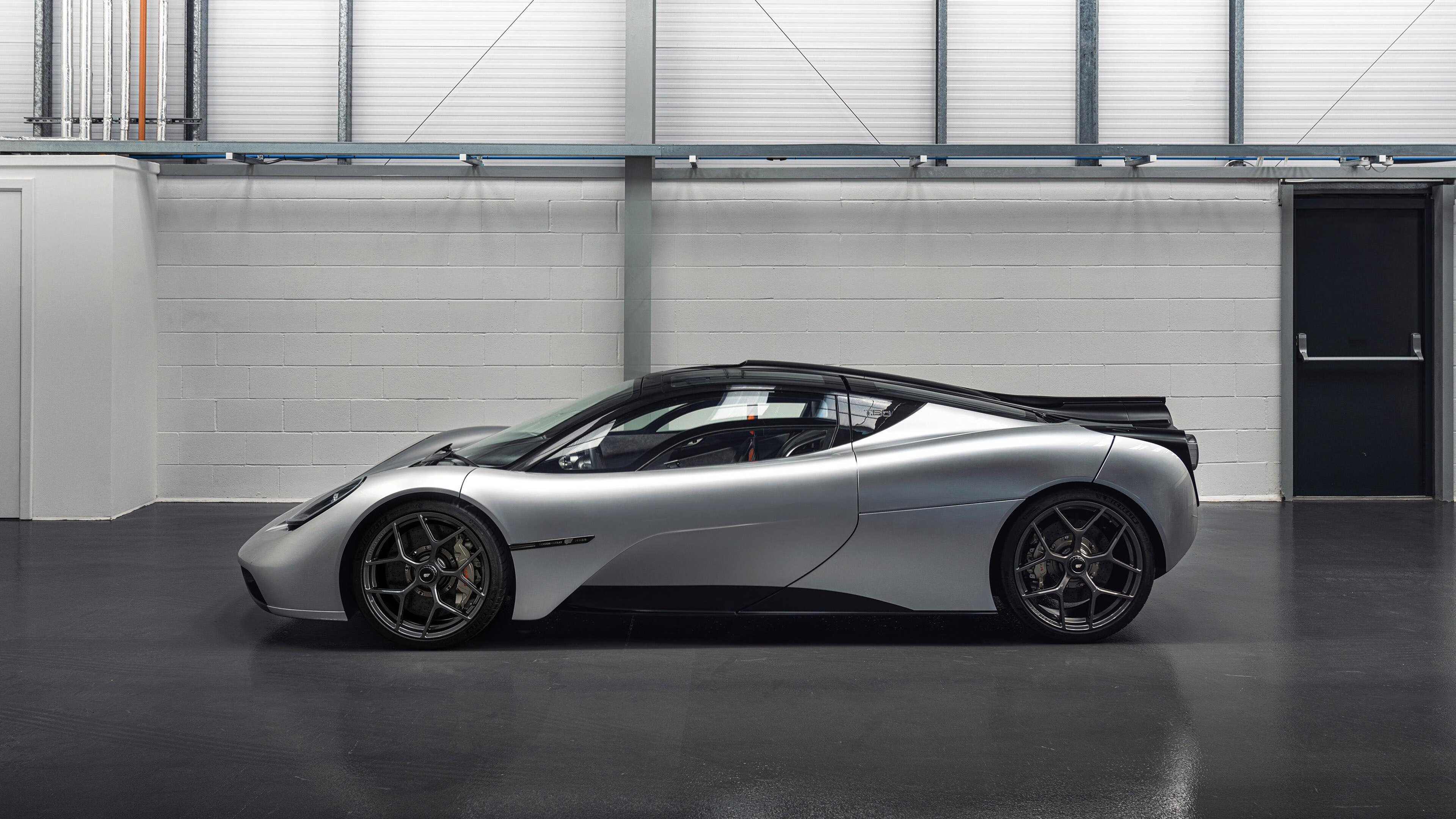 萨勒尼塔纳阵容轮换见成效,萨勒尼塔vs那不勒斯