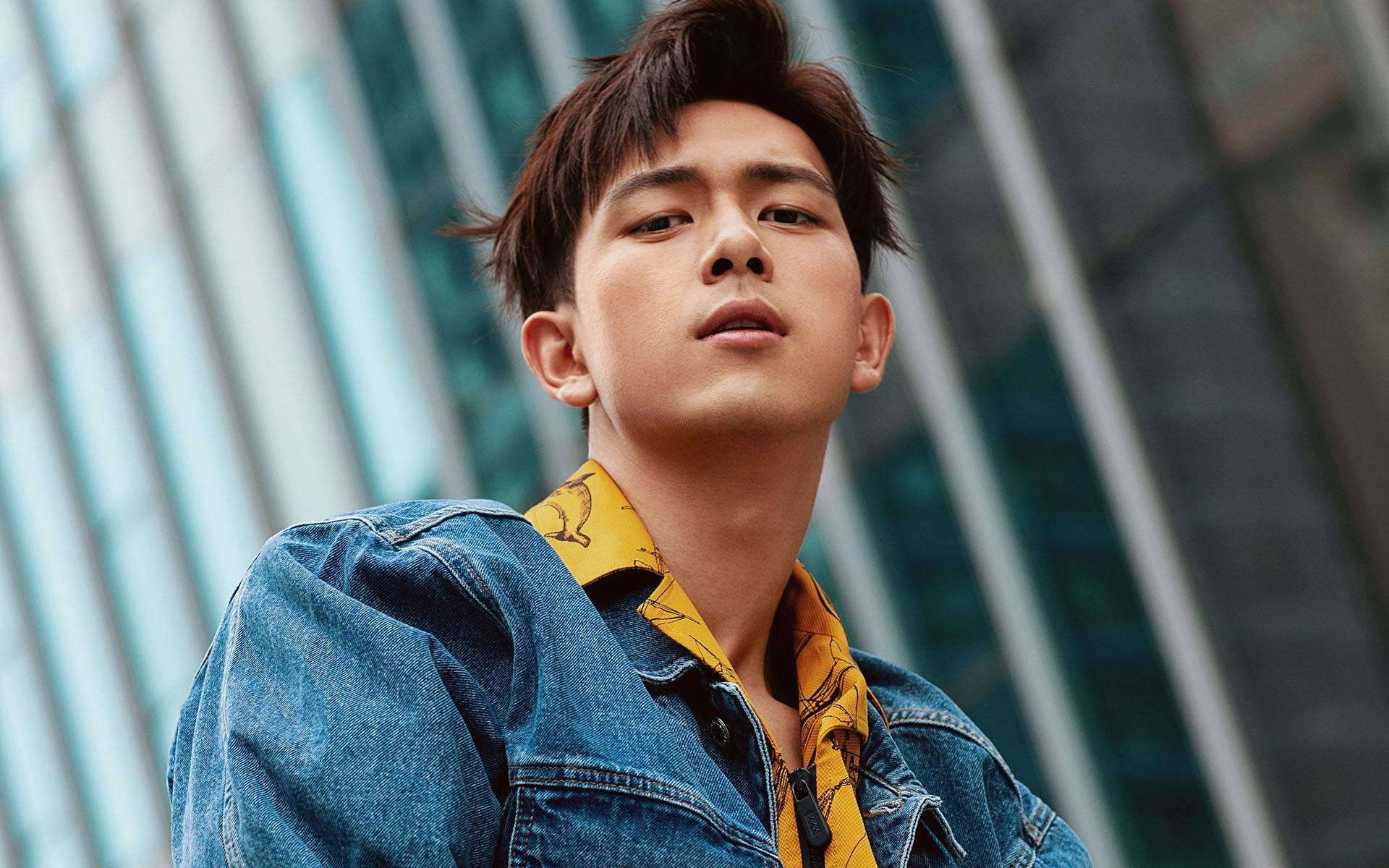 开云体育官方网入口-青少年足球装备个性化定制逐步普及，满足多样化需求，青少年足球型号